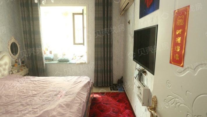 天顺人和精装修，户型方正小区环境优美-卧室C