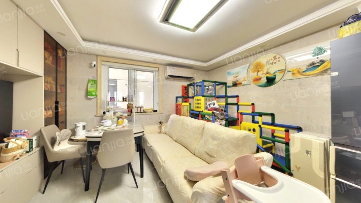 天华公寓二手房实景图