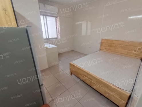 合租·中立花园 6居室 东南卧