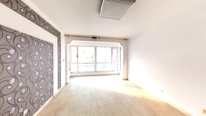 和皇家园二期二手房实景图