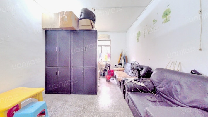 金盾花园二手房实景图