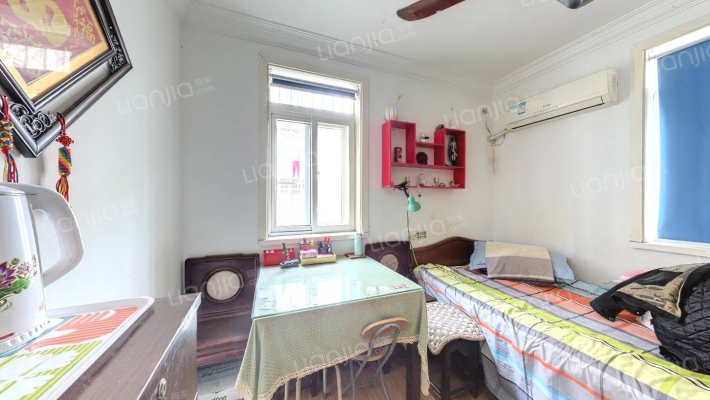 新海小区(长宁)二手房实景图