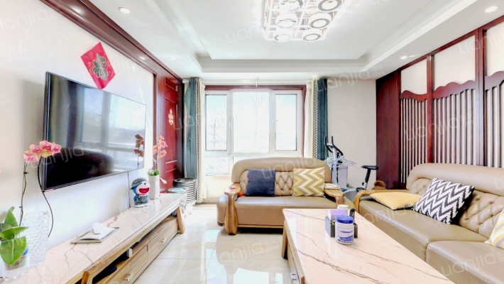 顶秀美泉小镇B区二手房实景图