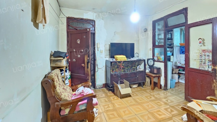 护国路52号二手房实景图