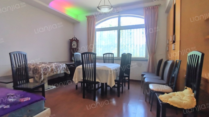 金秋千秋二手房实景图