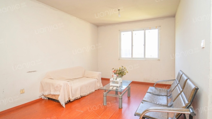 东城兴苑二手房实景图