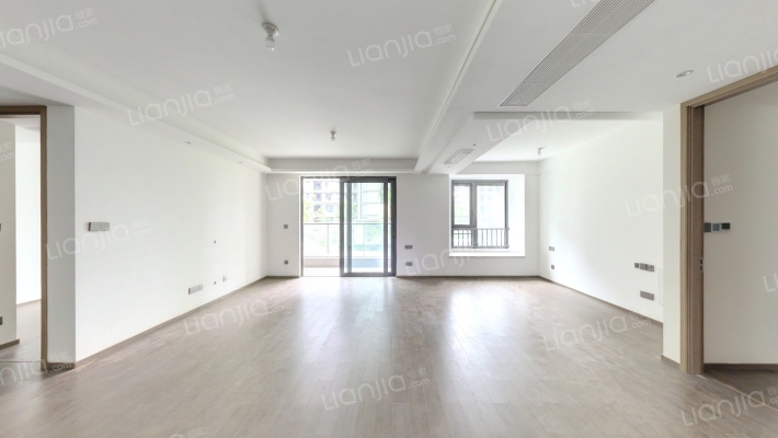 融创未来金融城-源融佳苑二手房实景图