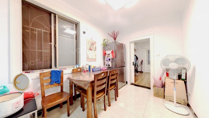 长兴公寓二手房实景图