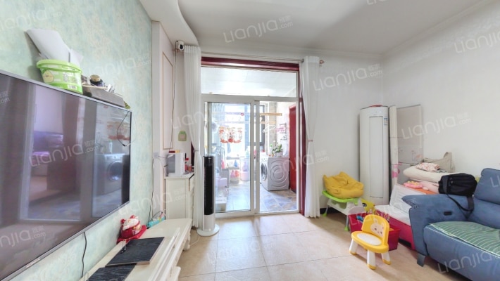 依云小镇二手房实景图