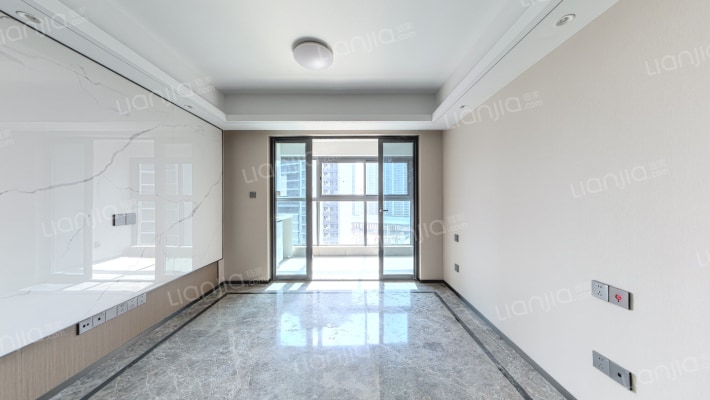 世茂璀璨万镜二手房实景图