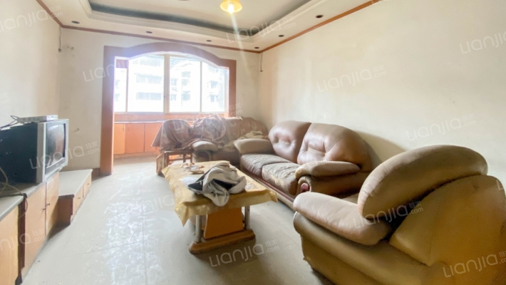 南坪东路526号二手房实景图