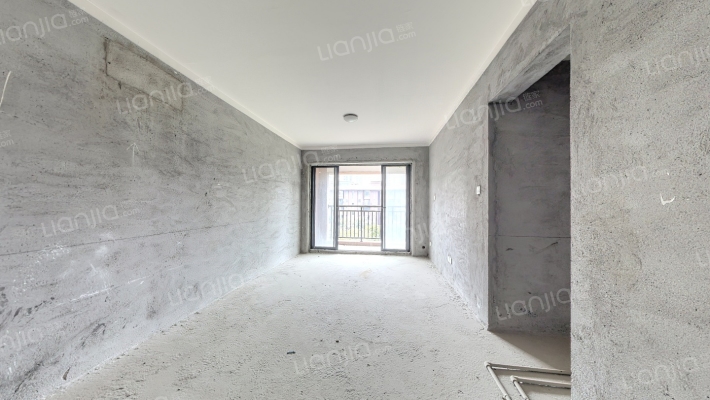 广源纳帕溪谷二手房实景图