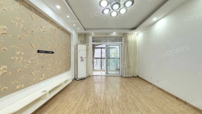 宝驰景秀苑二手房实景图