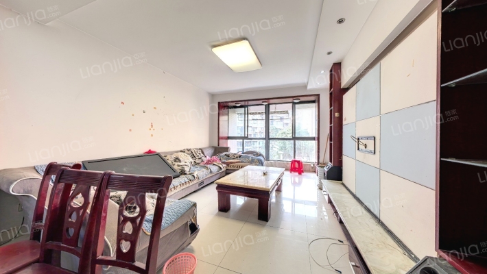 江安河畔二手房实景图