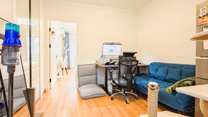 上钢四村二手房实景图