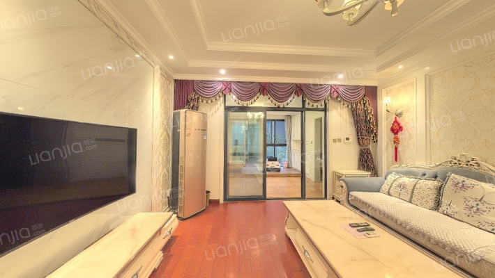 艺锦湾四期二手房实景图