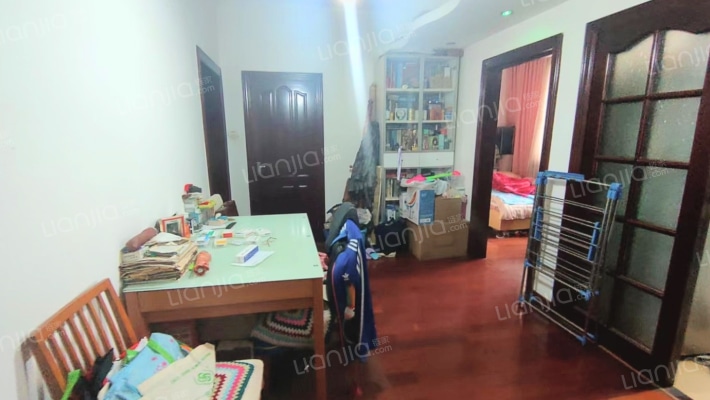 鸿翔路26号二手房实景图