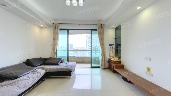 豪逸华庭三期二手房实景图