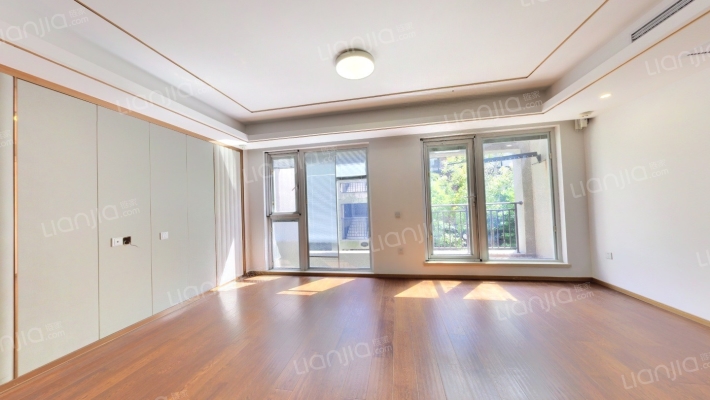 新城上坤樾山四季二手房实景图