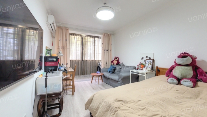 新三小区二手房实景图