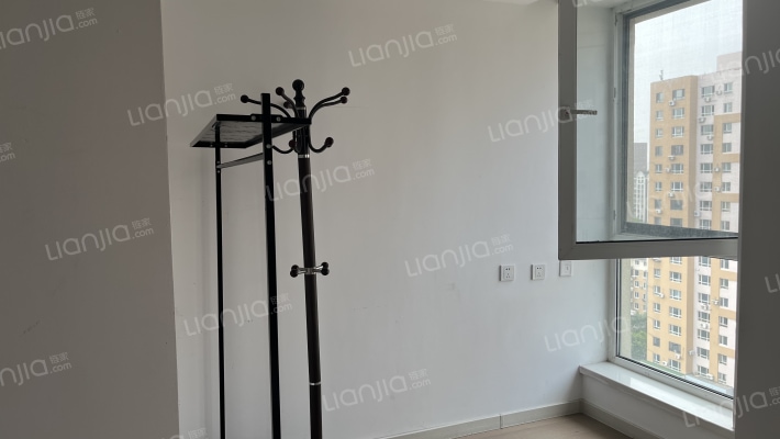 金地琥珀天地C区二手房实景图