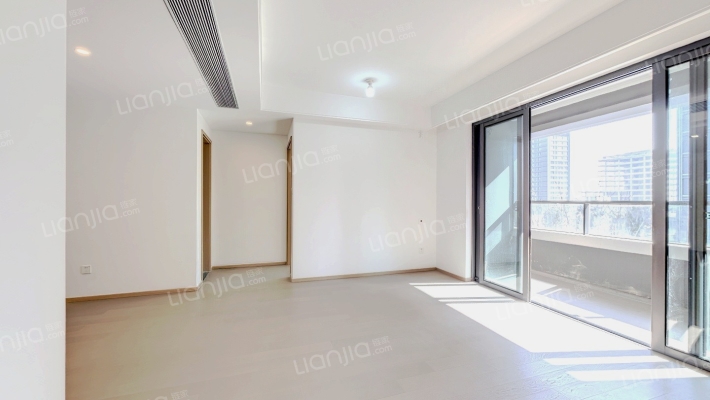 金融湾晶琇二手房实景图