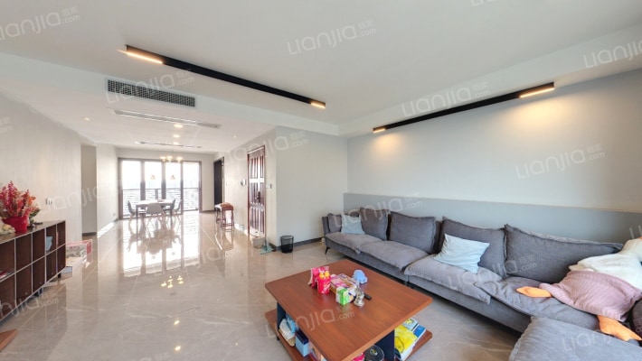 龙山华府二手房实景图