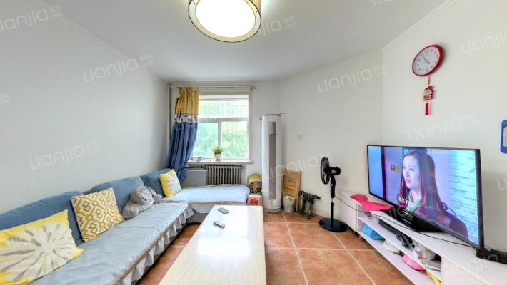 滨河小区颐兴园二手房实景图