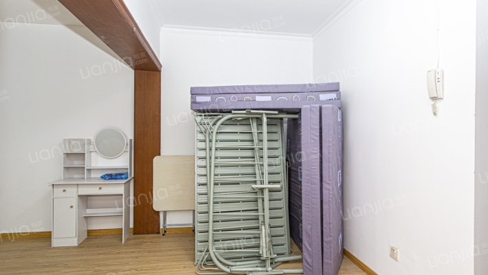 国际广场(卢湾)二手房实景图