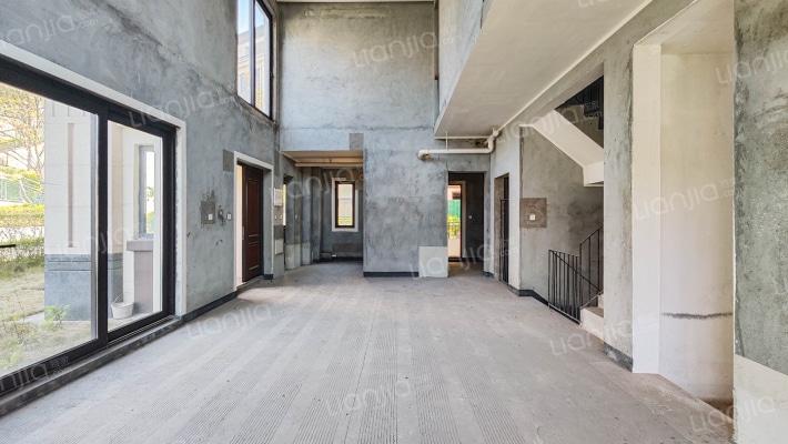 博翠藏山二手房实景图