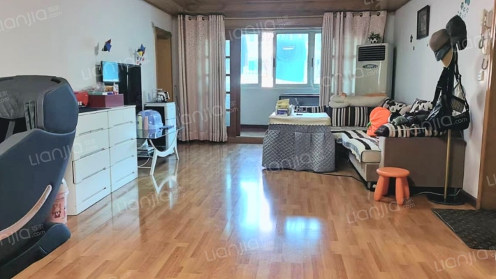 富中商务大厦二手房实景图