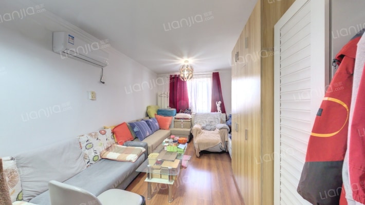 东风家园二手房实景图