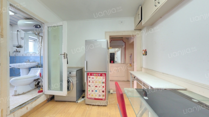 六里屯西里二手房实景图