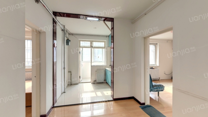 老龙家园二手房实景图