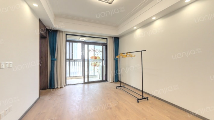 天纵御府二手房实景图