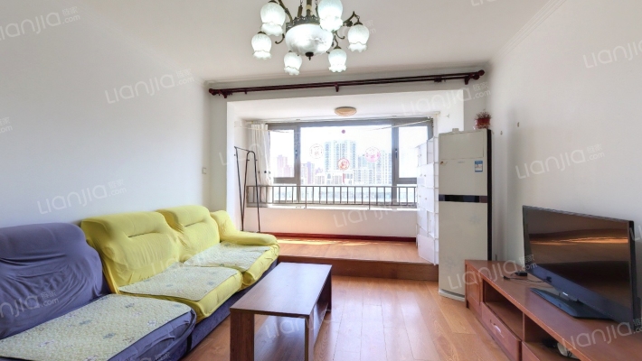 万科红二手房实景图