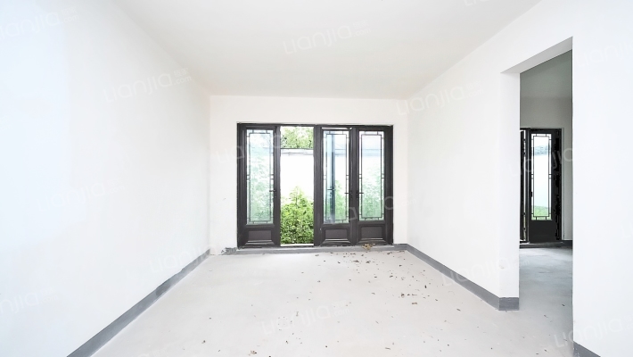 两江曲院风荷二手房实景图