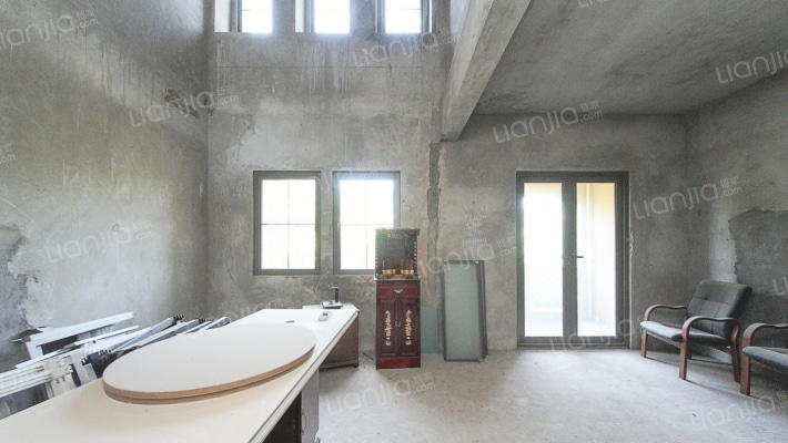 庆隆南山高尔夫国际社区蕙风岸二手房实景图