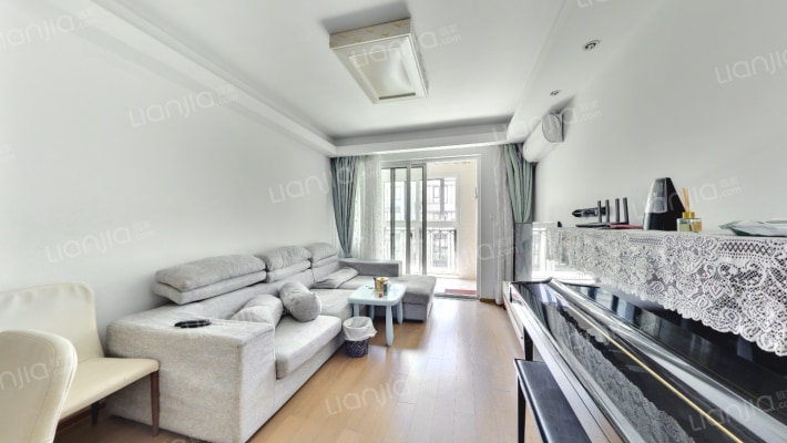 绿地海珀佘山二手房实景图