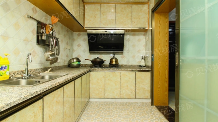 南城江景交通便利 小区环境干净舒适 适合居住-厨房