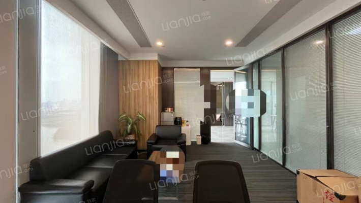 信保广场二手房实景图