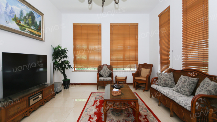 钱隆山庄二手房实景图