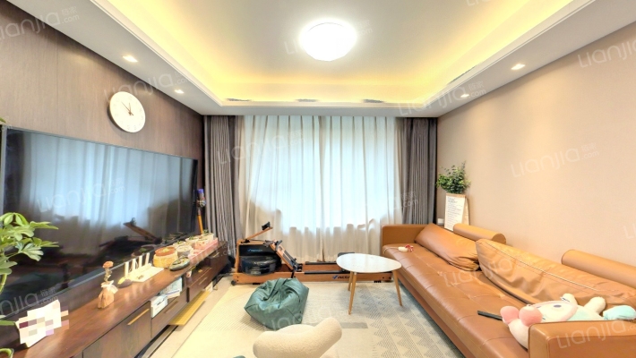 翡翠四季C区二手房实景图