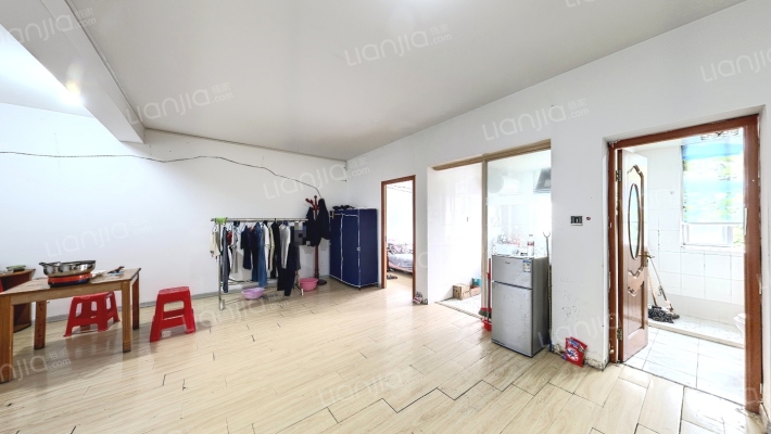 舒馨花苑二手房实景图