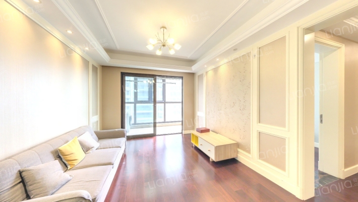 融创玉兰公馆一期二手房实景图