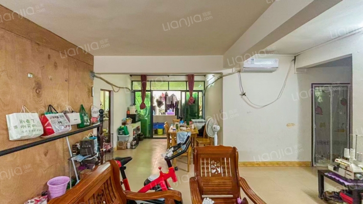 大东海安置楼二手房实景图