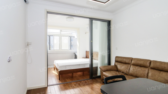 新华路669弄二手房实景图