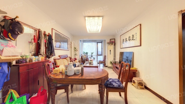 雅丽世居二手房实景图