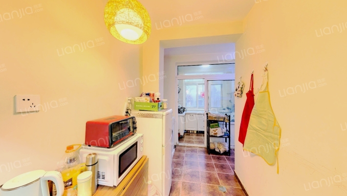 马池口红冶家属院二手房实景图