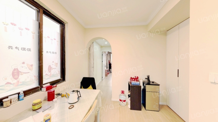 天鹤四村西区二手房实景图